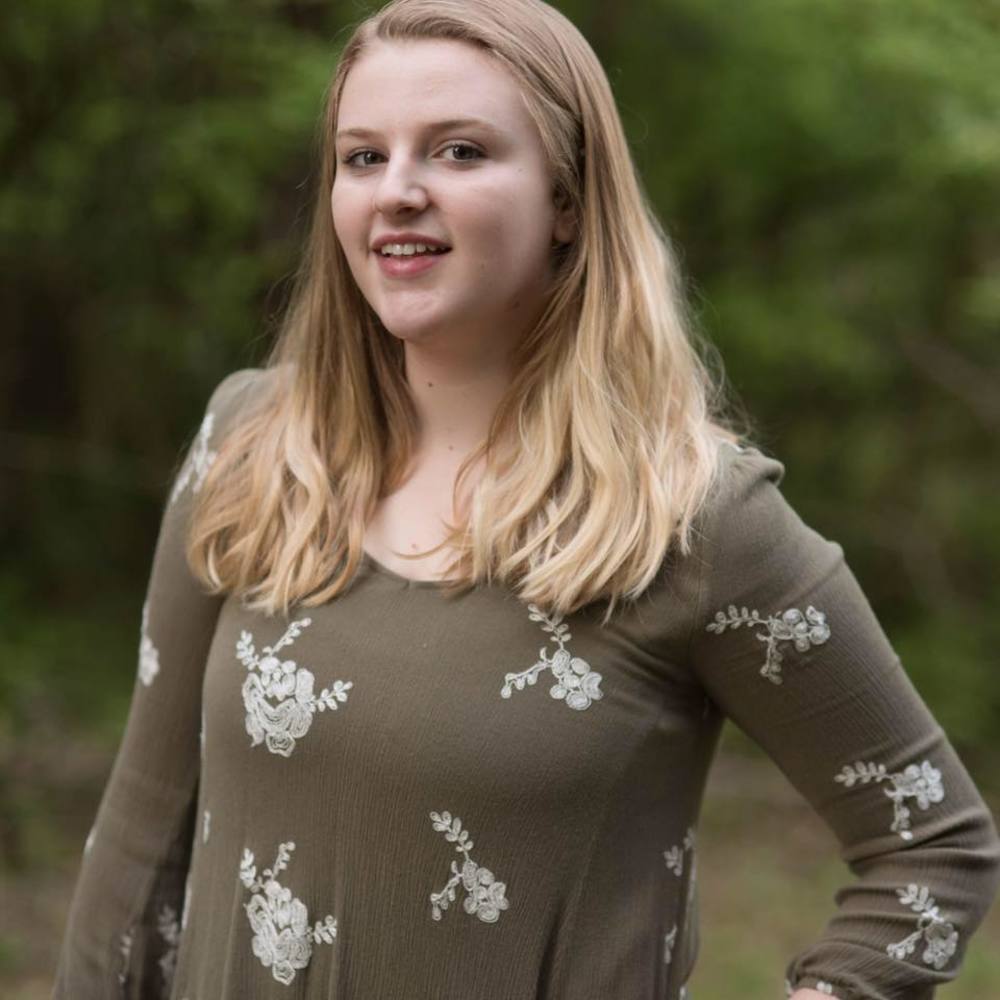 Meet your Posher, Kayla